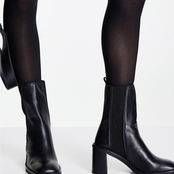 ASOS DESIGN Runaway leather chelsea boots Black Slip On Woman's - Picture 12 of 12